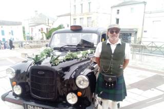 Carbodies Black cab - 8