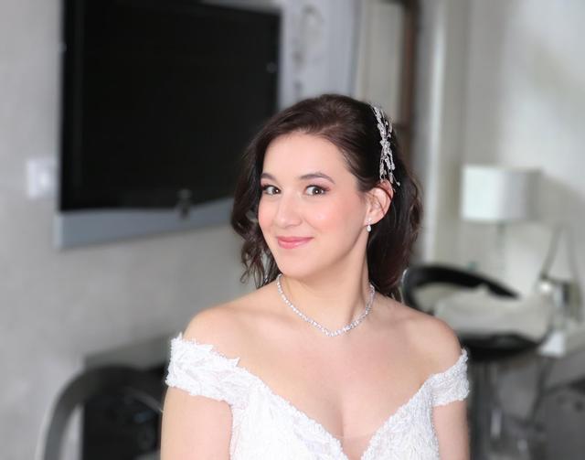 Zahra Errah - Makeup & Hair Artist - 1