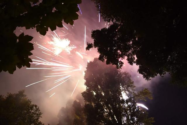 Arc en Ciel Pyrotechnie - 1