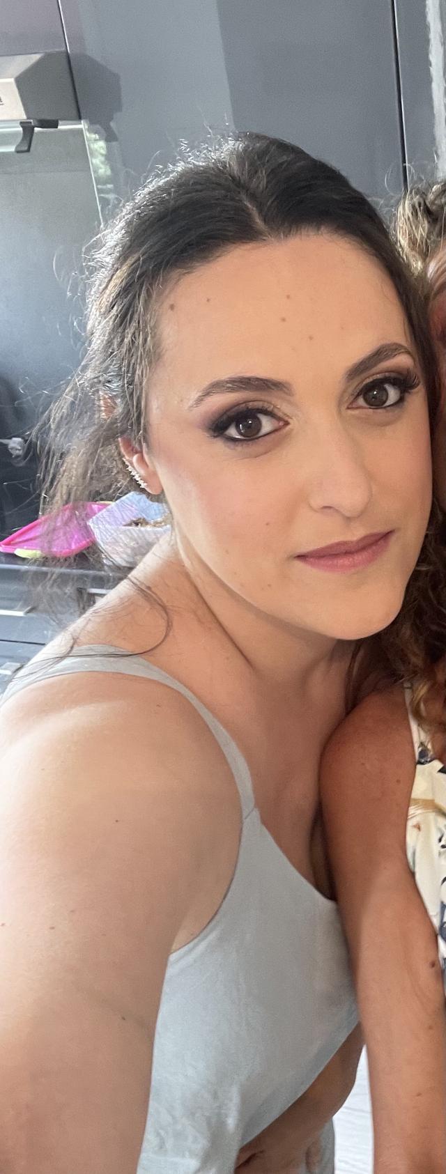 Emilie Lovicourt Make-Up Artist - 2