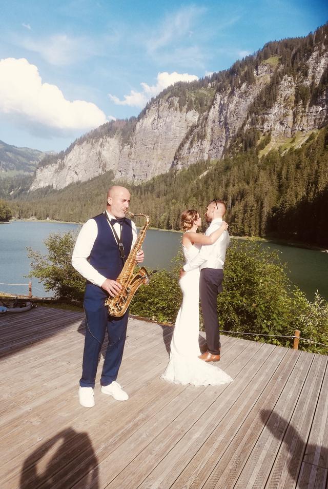 Dom DJ-Saxophoniste-Chanteur - 2