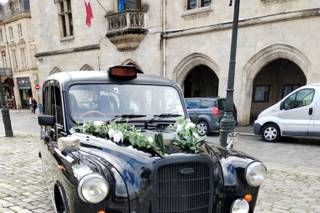 Carbodies Black cab - 12