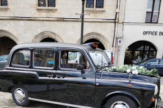 Carbodies Black cab - 13