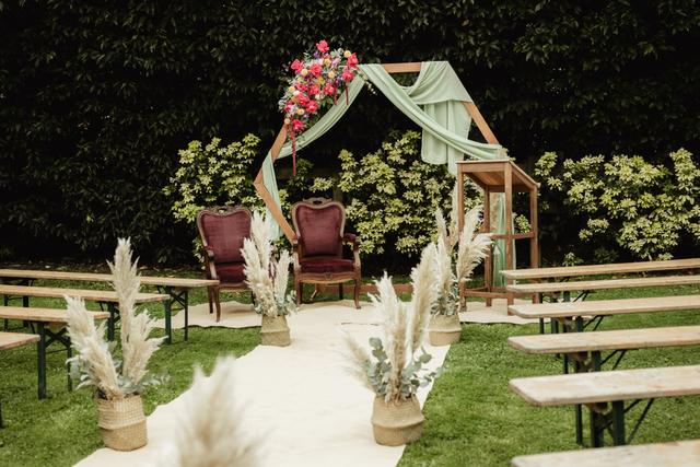 M & H Weddings - 3