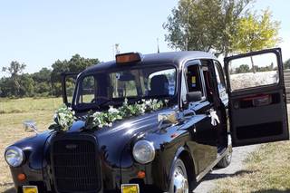 Carbodies Black cab - 17