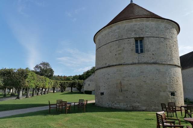 Château de Serans 1