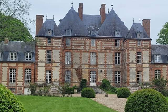 Château de Fleury la Forêt 2