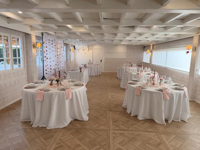Salle Champêtre - Le Comte - 1