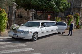 Avignon Luxury Limousine - 10