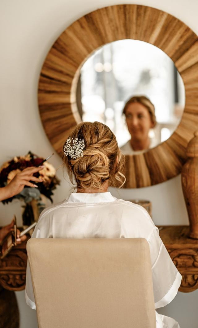 Mademoiselle A Hairstylist - 2