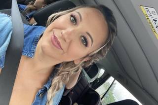 Carole - Make up Artist - 15