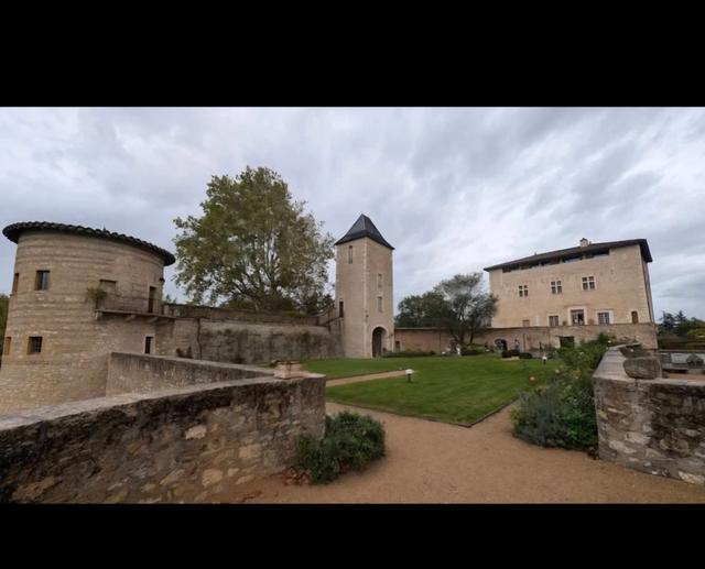 Château de Saint-Bernard - 1