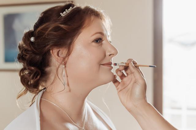 Céline Reisch Makeup - 3