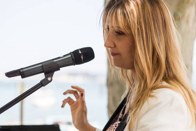 Vanessa B. Live - Chanteuse 2