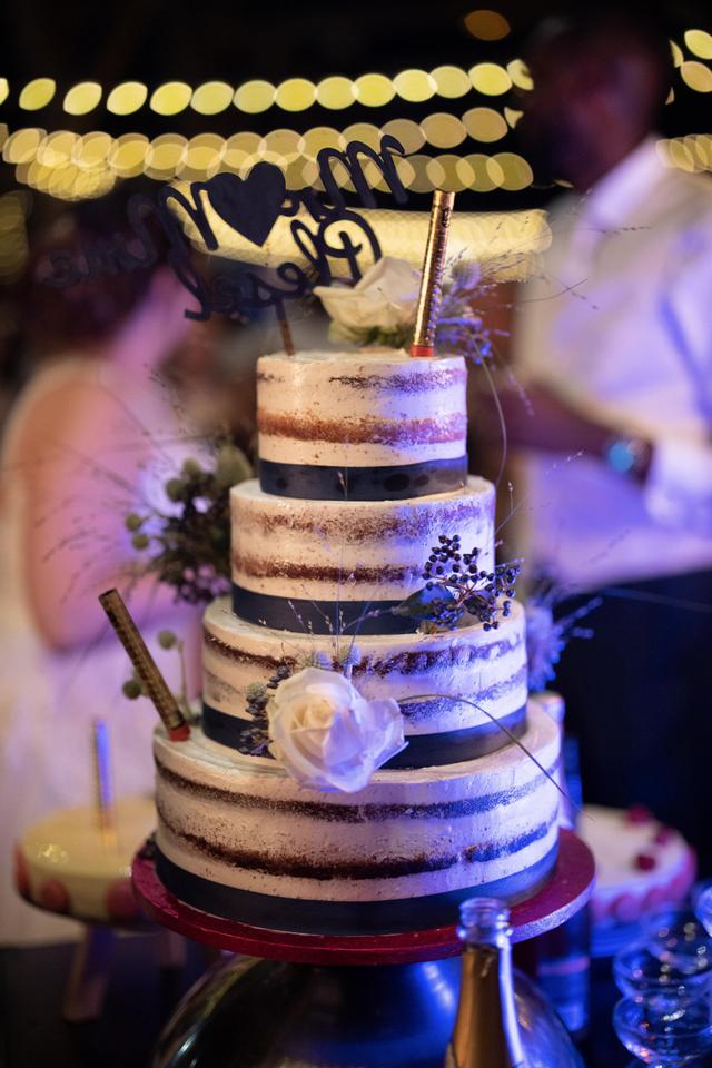 Love and Cakes - 2