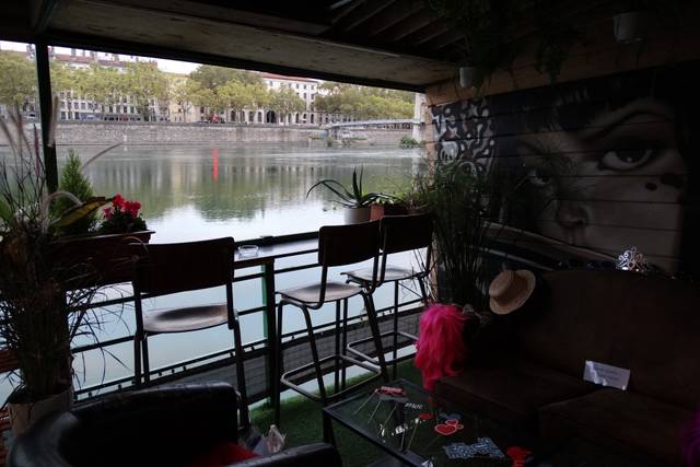 Péniche Modulo 2