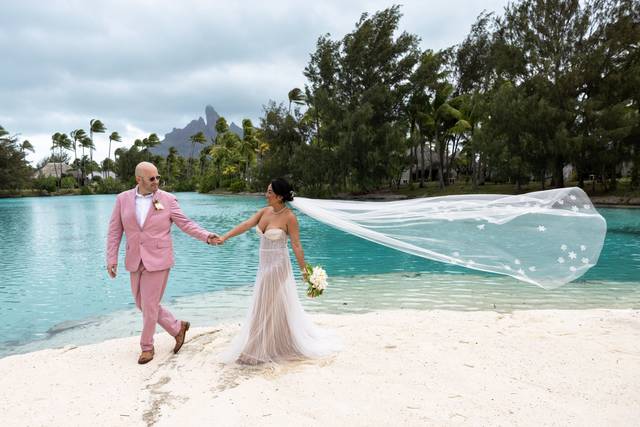 Stephan & Bonnie - Bora Bora Phototographer 4