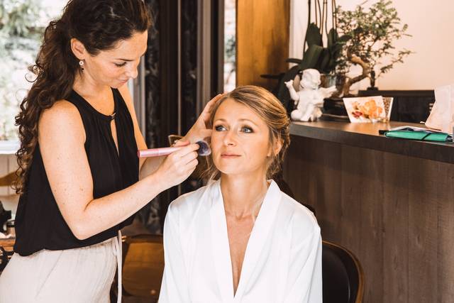 Amandine Poisson Makeup Artist 4