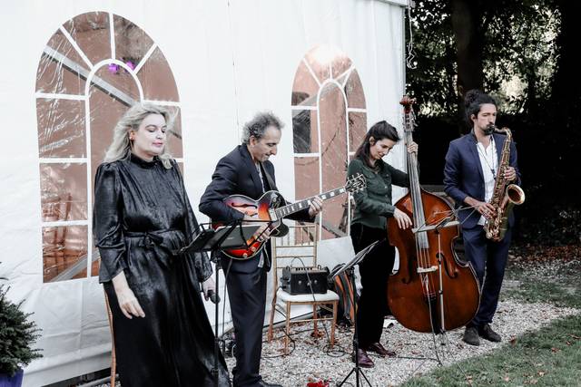 Honeymoon Jazz Band 3
