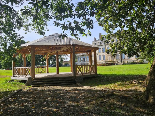 Le Vignau parc et Château - 3