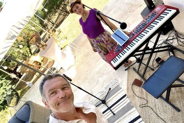 Ginger Brown - Live Music, Sax & DJ 2