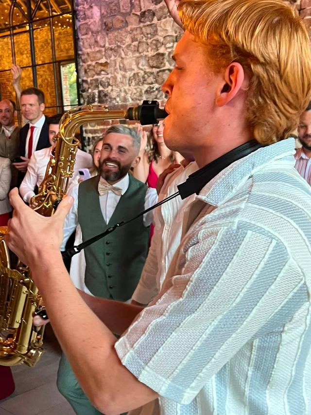 HÉLION SAX - 1