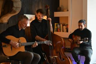 Tchova Trio - 8