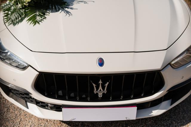 MLV Luxury Car Rental - 4
