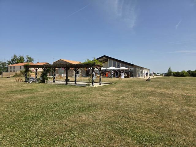 Domaine Quatre Plumes - 1