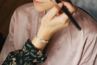Laura B Hair & Makeup - 16
