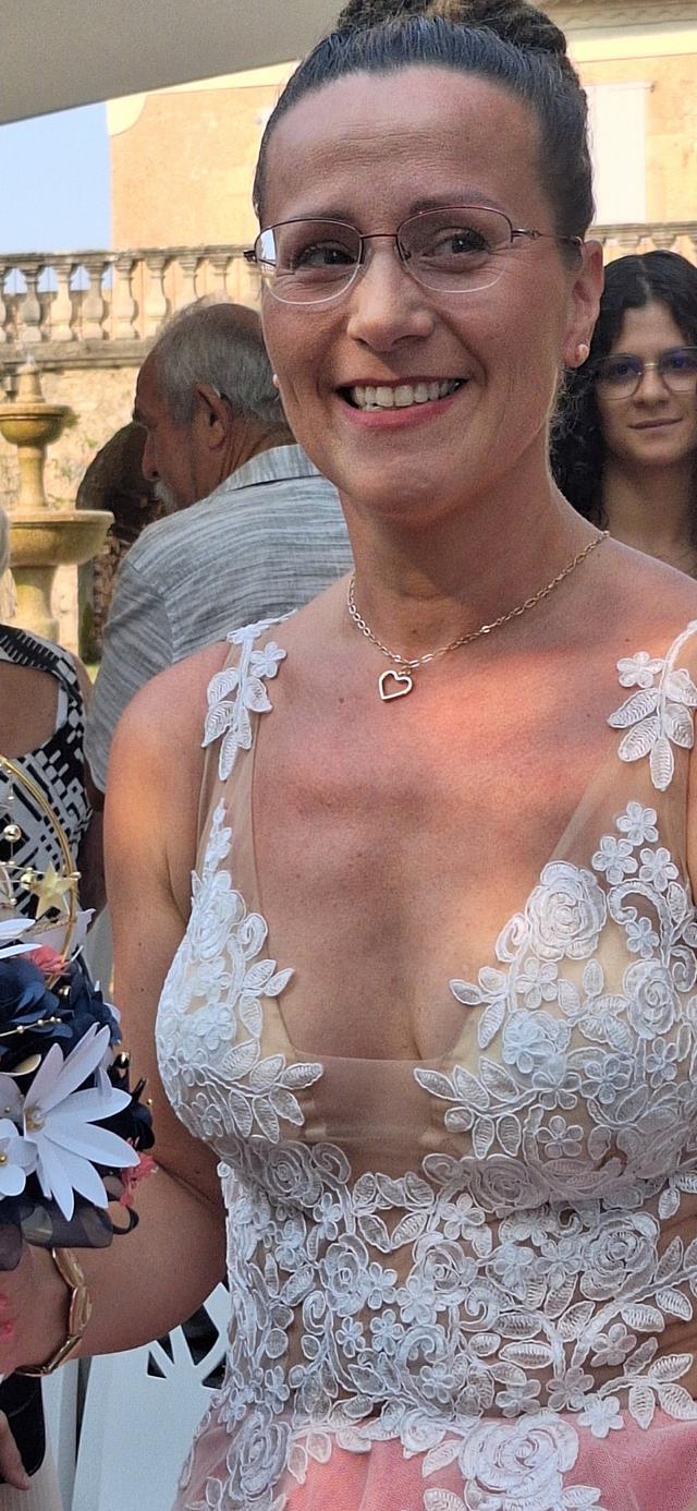 Angélique  - Esthéticienne à domicile - 2