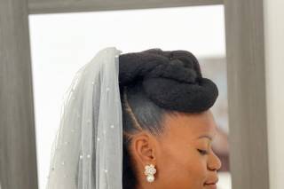 Mahika Coiffure - 1