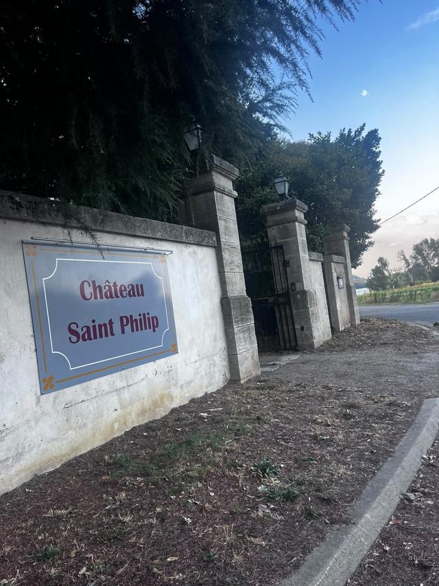 Château Saint Philip - 1