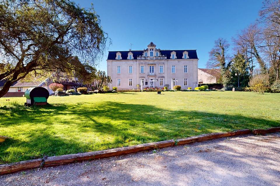 Château de Nantilly 3d tour