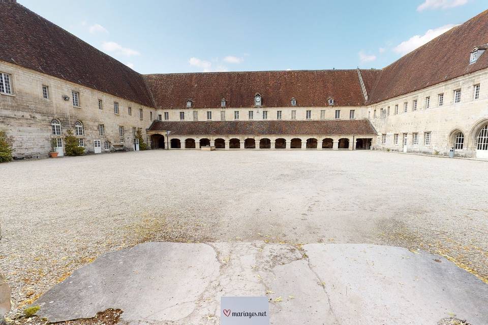 Abbaye Royale du Moncel 3d tour