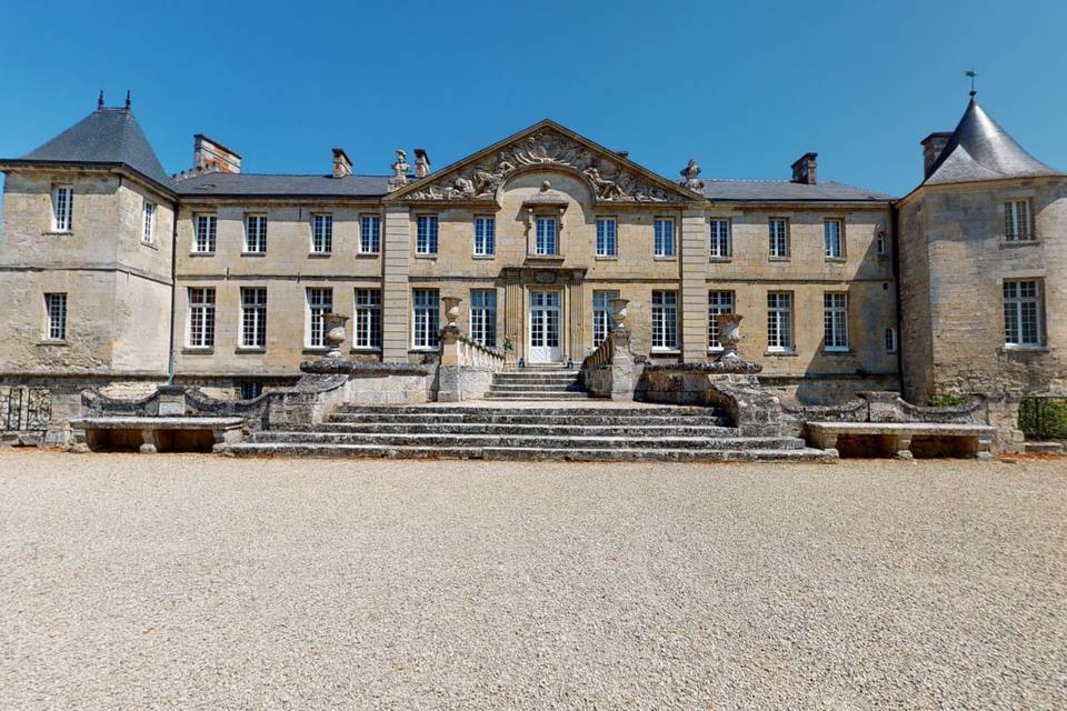 Château de Vic sur Aisne 3d tour