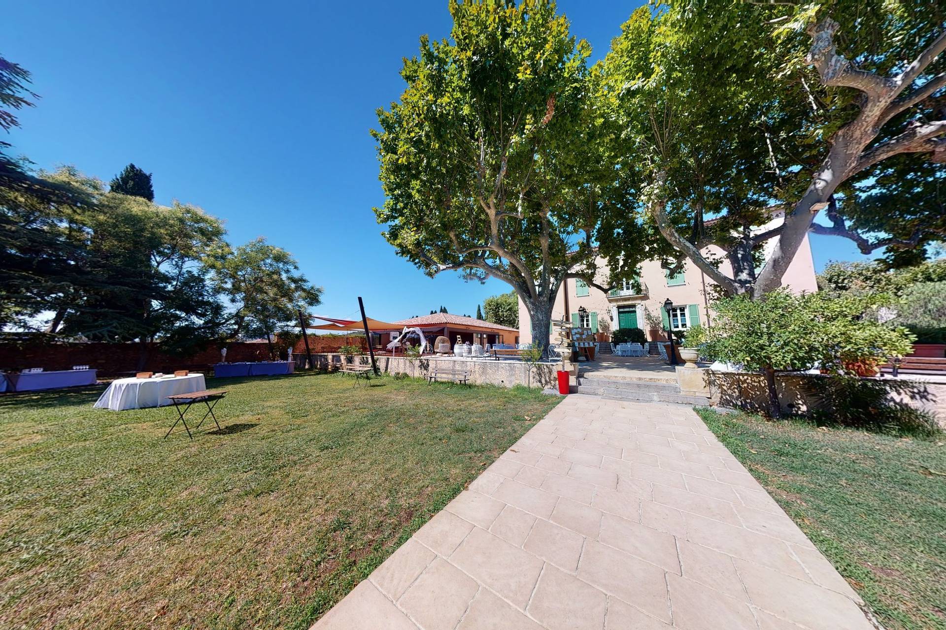 Château des Anglades - Vérifiez la disponibilité et les prix