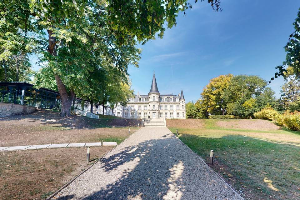 Le Château d'Hardricourt 3d tour