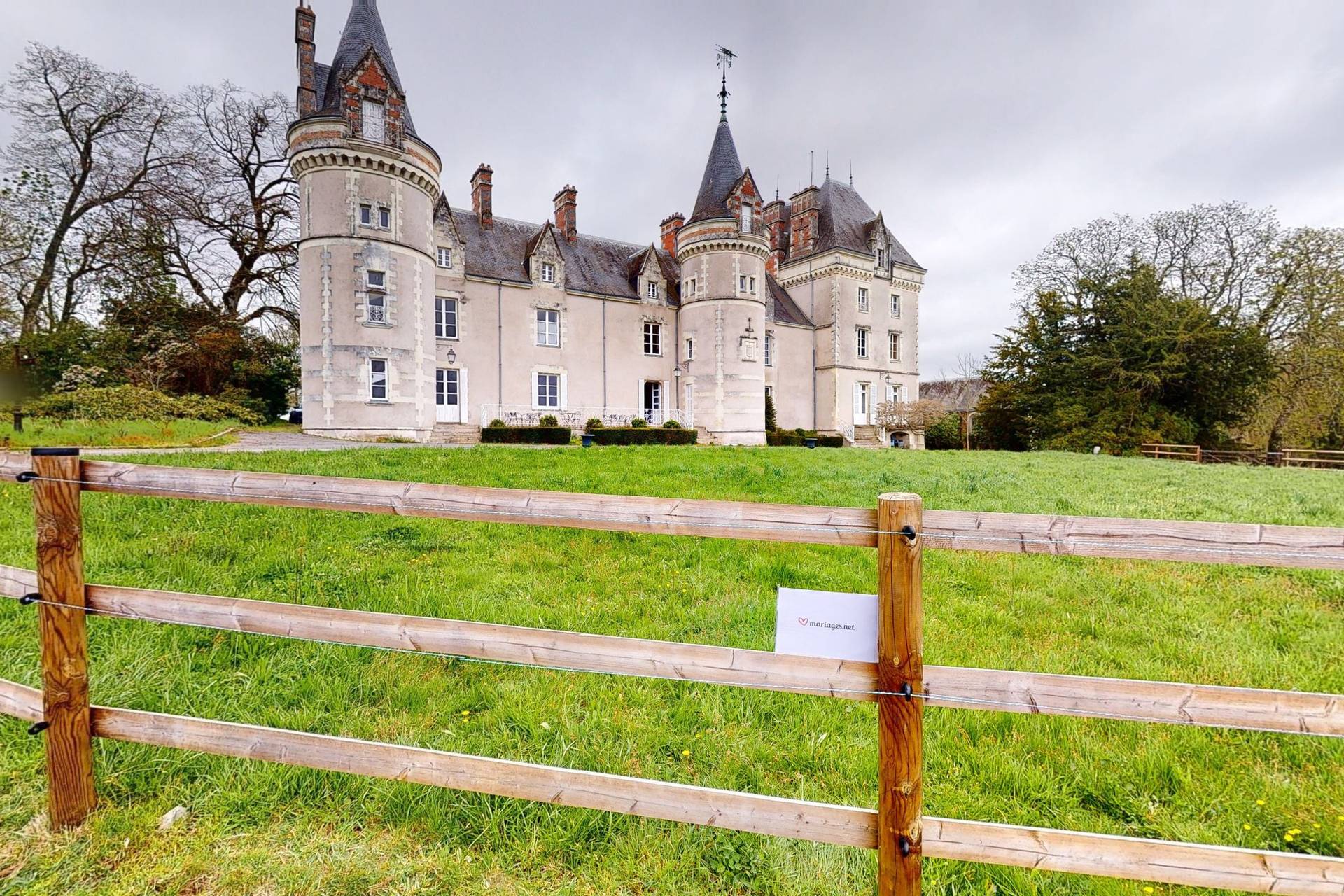 Château De La Pervenchère - Vérifiez La Disponibilité Et Les Prix