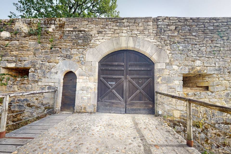 Château de Roussillon 3d tour