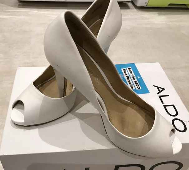 Escarpins bouts ouverts