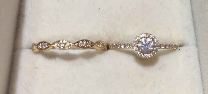 alliance et bague de fiancaille