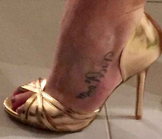 Duel de chaussures : plates vs talons - 1