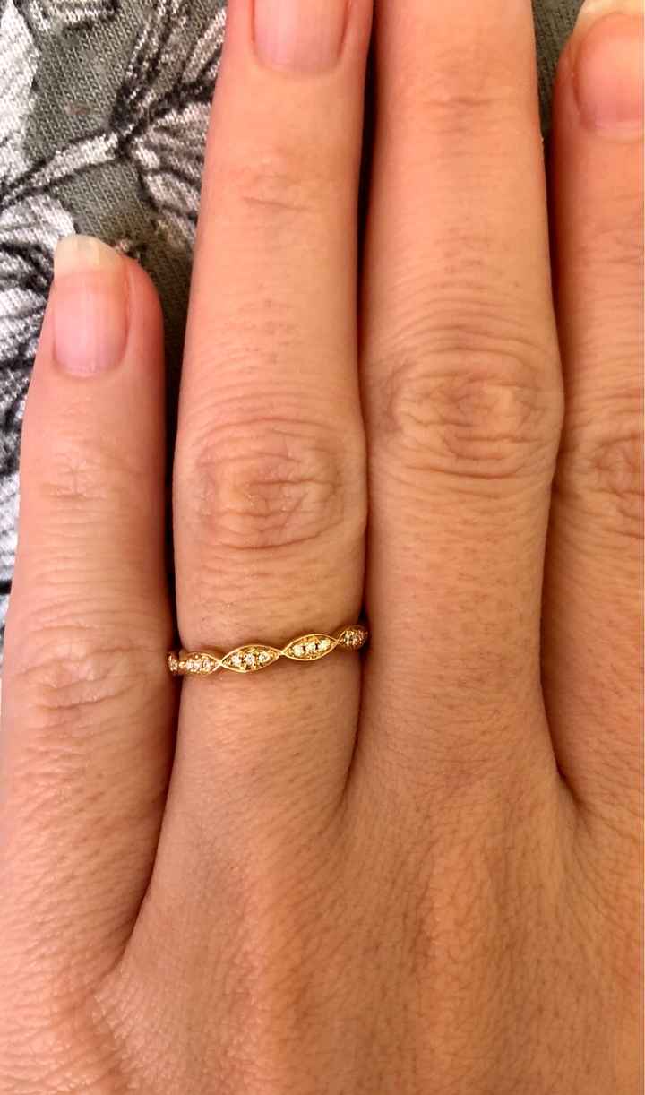 Bague de fiançailles et alliances associées - 1