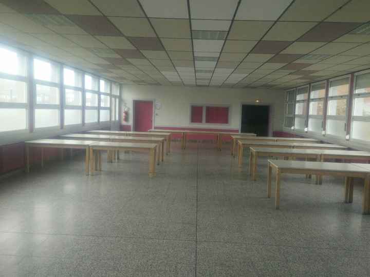 Salle de réceptions trop petite - 1