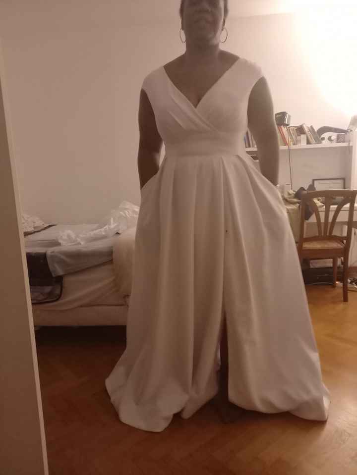 Partage-nous la marque de ta robe - 1