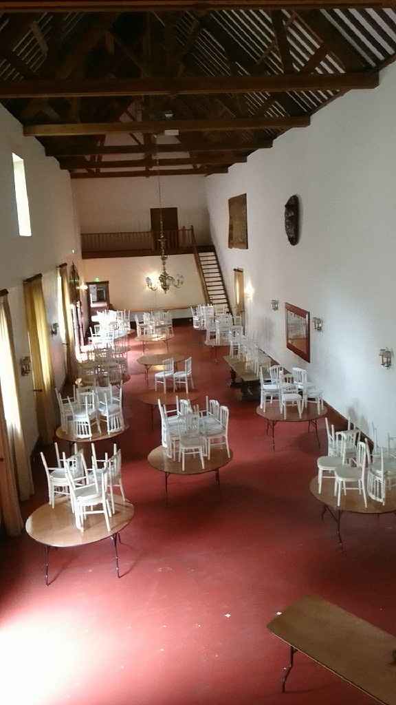 Salle trop petite - 1