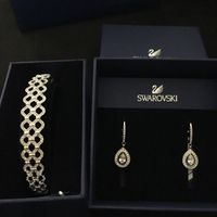 Boucles d'oreilles ?? - 1
