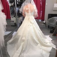Voile avec une robe qui a un dos travaillé ? - 1