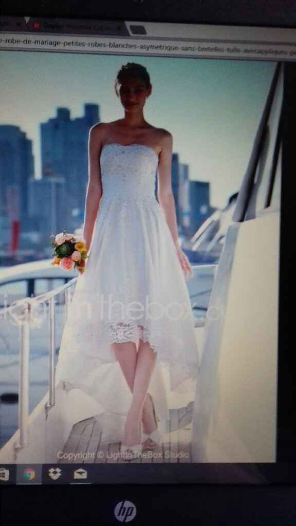 Décolleté : devant OU derrière ? - 1